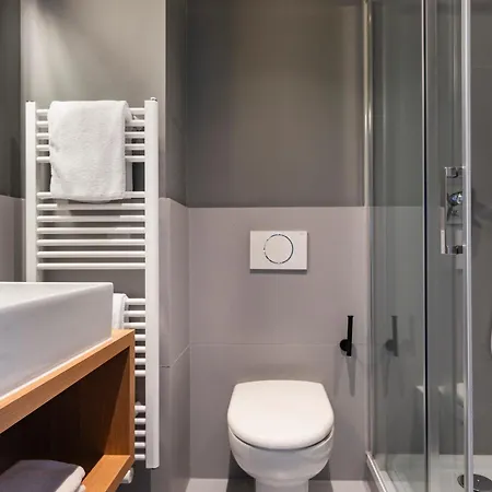 Numa Kudamm Aparthotel 4*